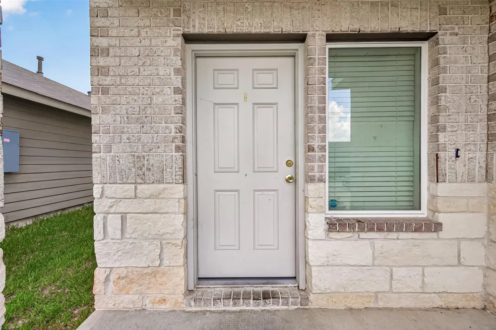 1726 Windstone Ridge Drive Houston, TX 77014
