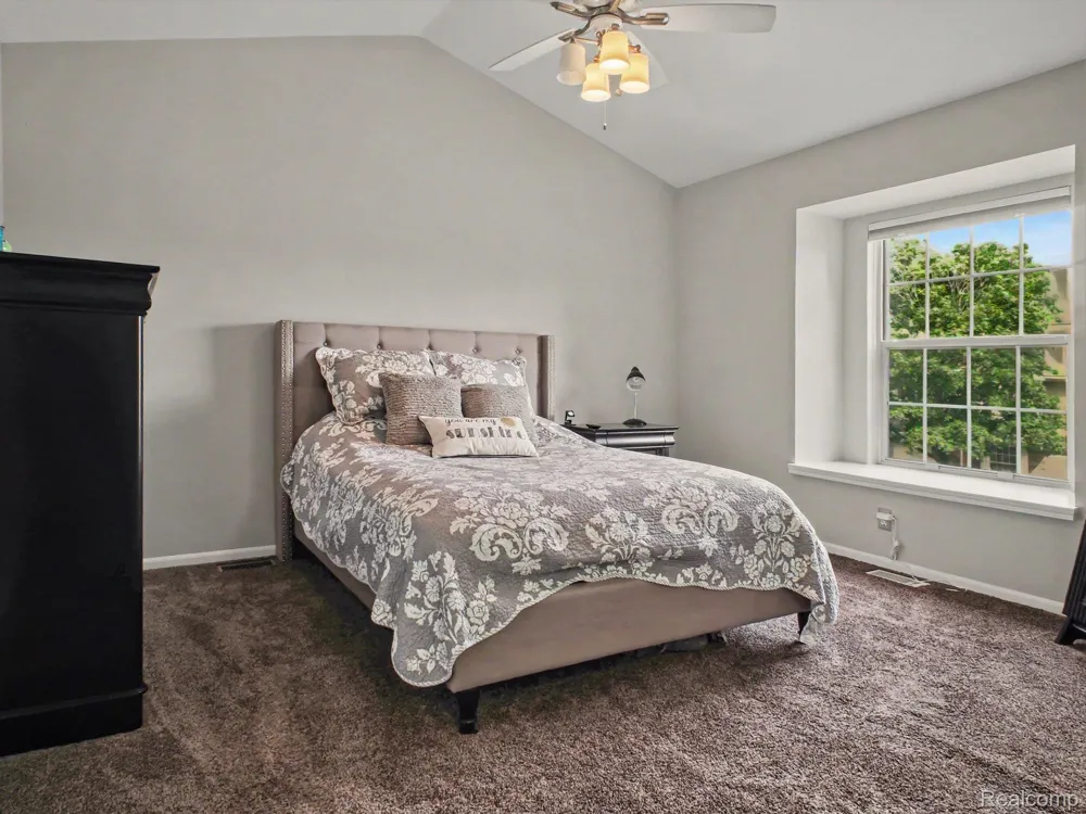 896 Whisperwood Trail Fenton City, MI 48430