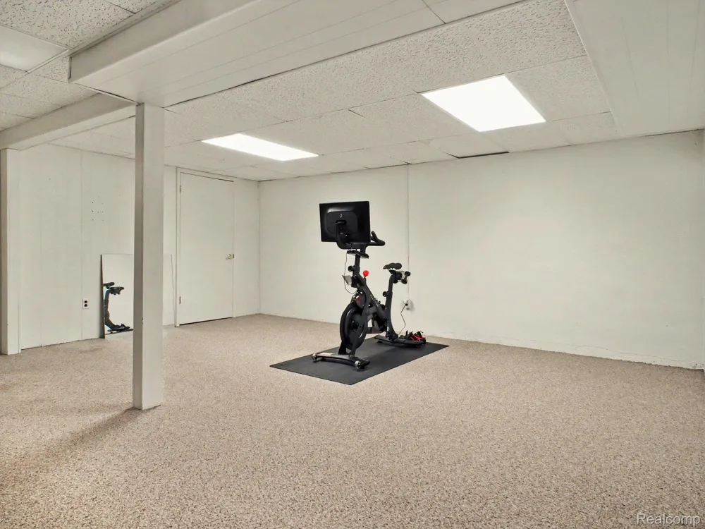896 Whisperwood Trail Fenton City, MI 48430