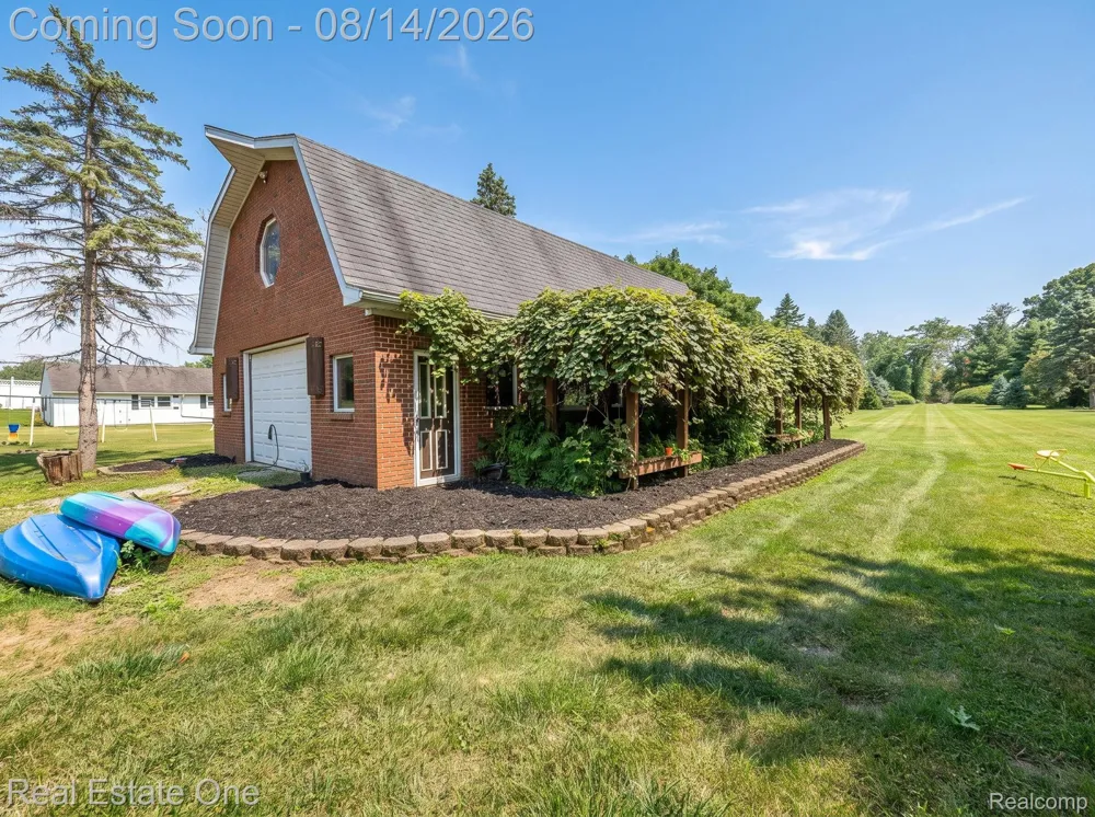 3311 Custer Road Frenchtown Township, MI 48162