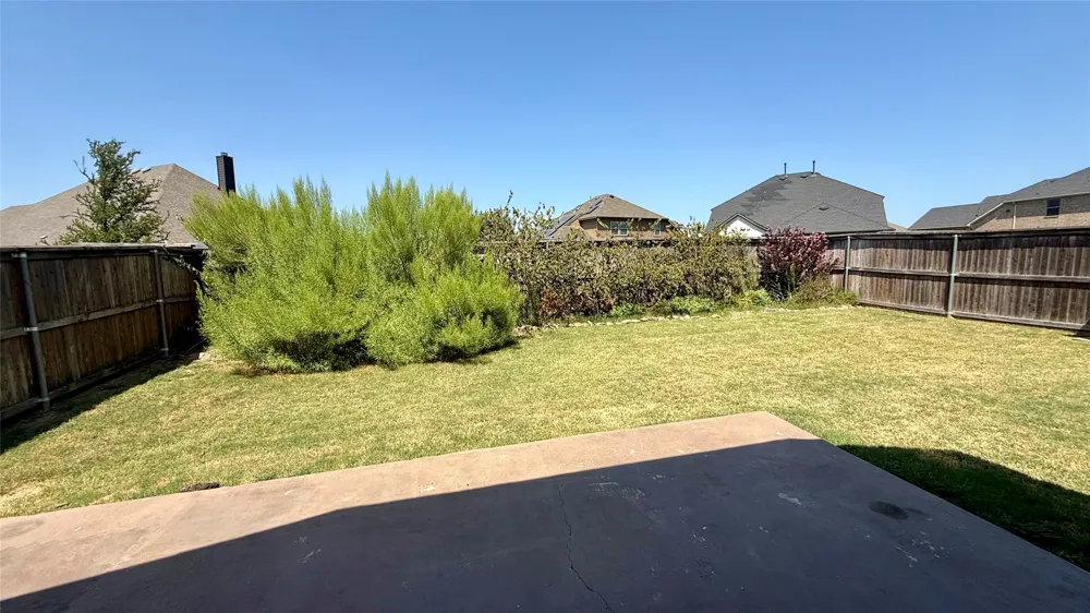 1517 Sea Island Road Aubrey, TX 76227