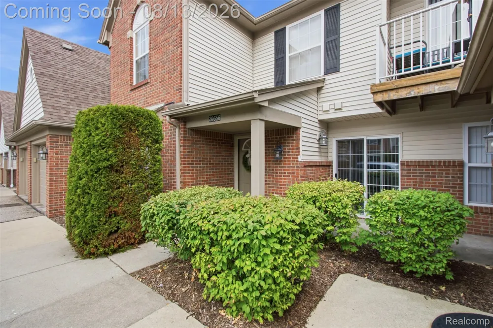 20656 Dunham Rd Road #18 Clinton Charter Township, MI 48038