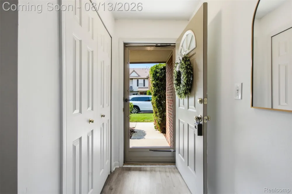 20656 Dunham Rd Road #18 Clinton Charter Township, MI 48038