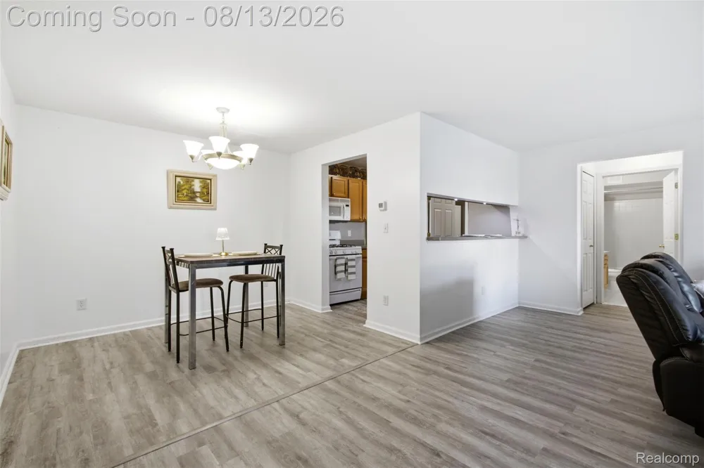20656 Dunham Rd Road #18 Clinton Charter Township, MI 48038