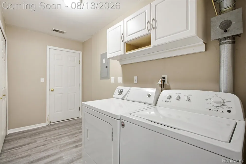 20656 Dunham Rd Road #18 Clinton Charter Township, MI 48038