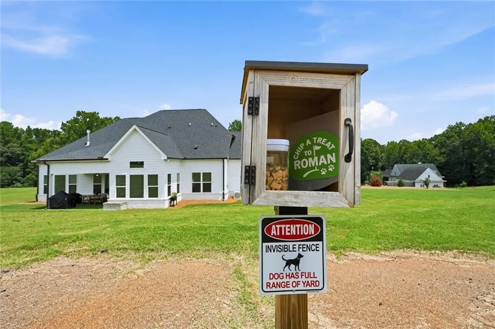2049 Chestnut Oak Trail Commerce, GA 30530