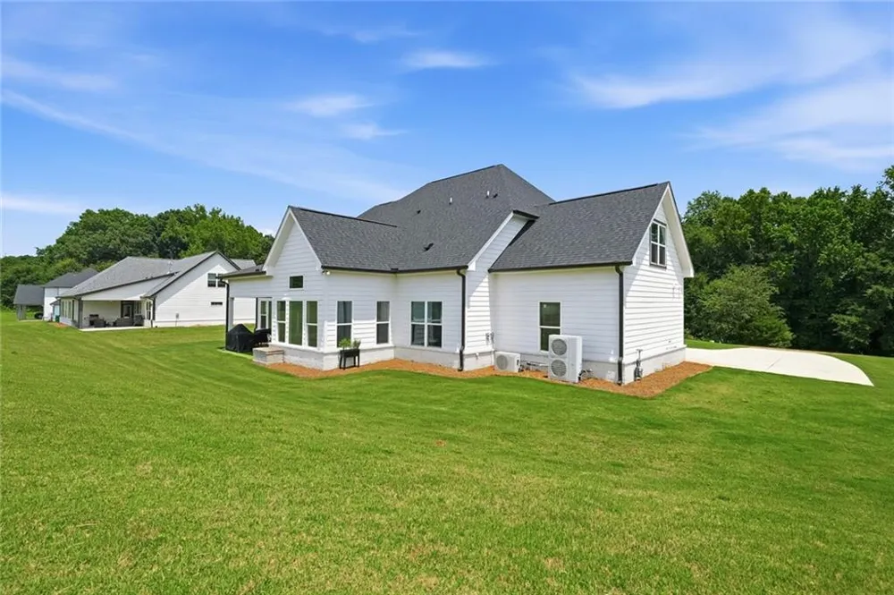 2049 Chestnut Oak Trail Commerce, GA 30530