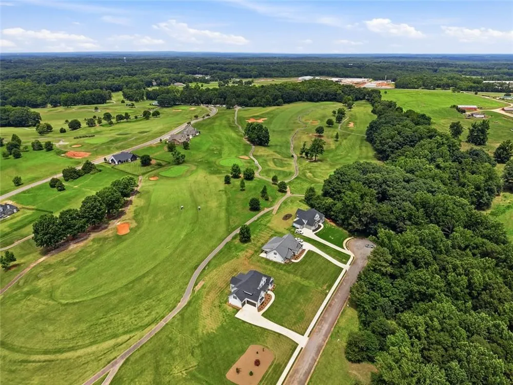 2049 Chestnut Oak Trail Commerce, GA 30530