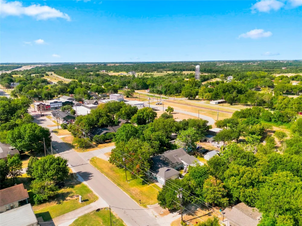 200 Bordon Street Lorena, TX 76655
