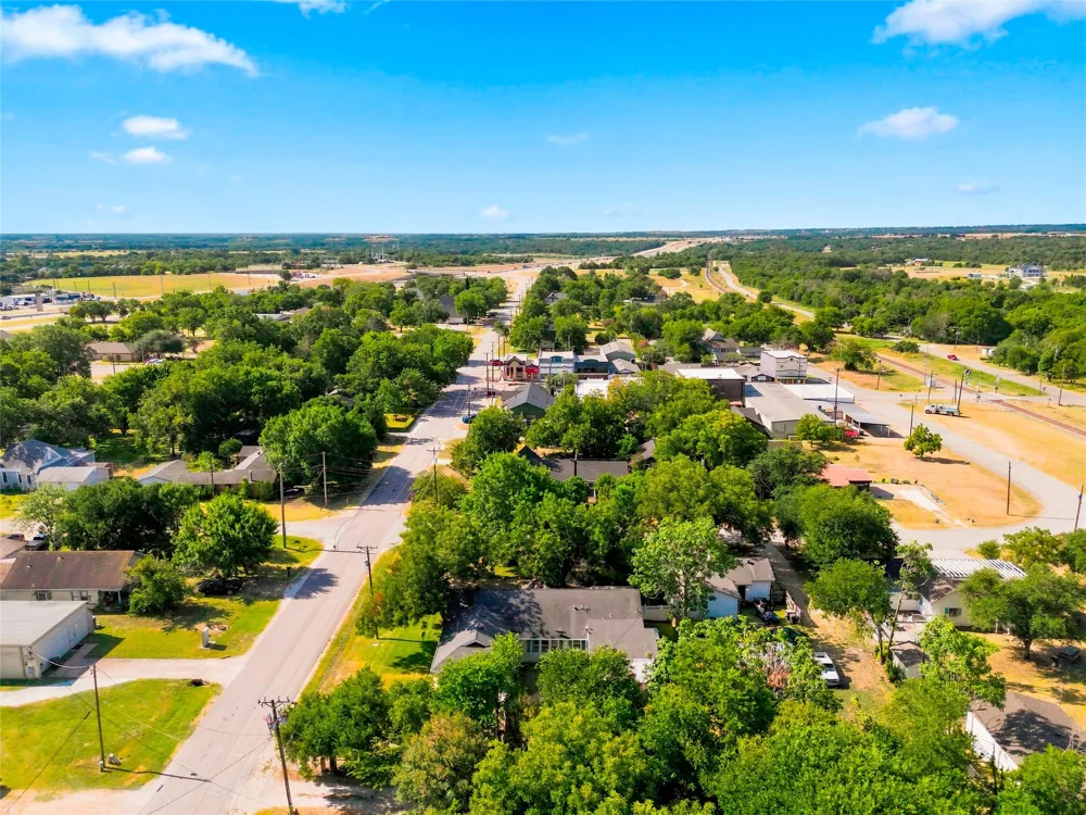 200 Bordon Street Lorena, TX 76655