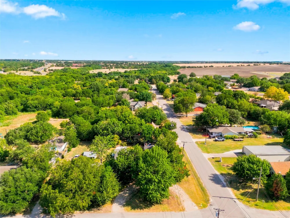 200 Bordon Street Lorena, TX 76655