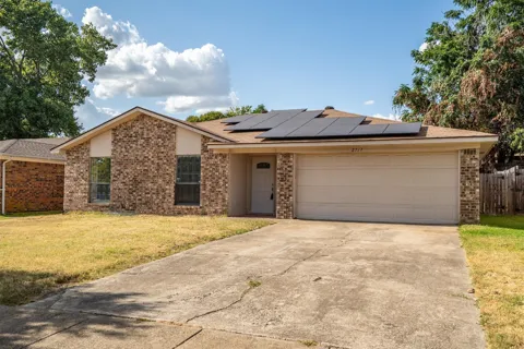2717 W Oakdale Road