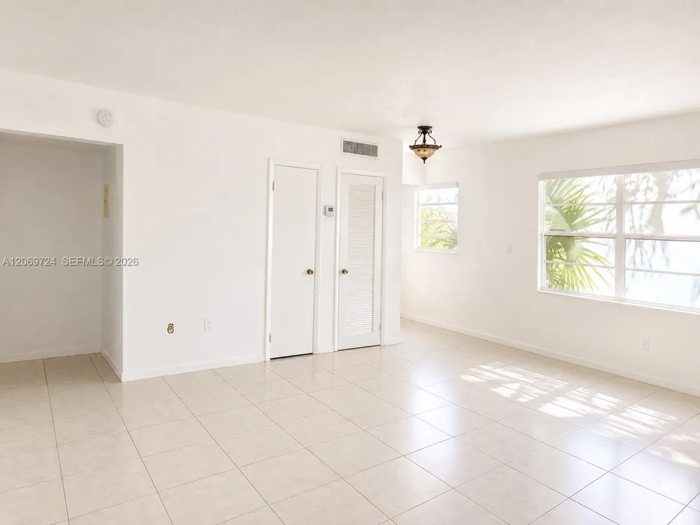 1230 W 54th St #329A Hialeah, FL 33012