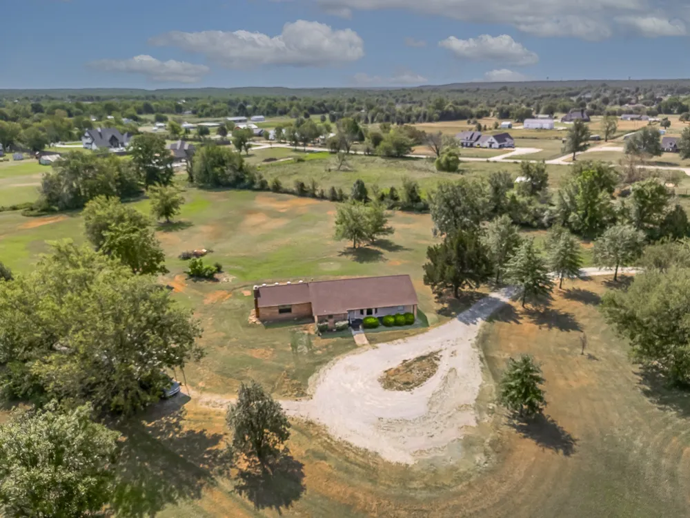 10807 177th EastAvenue Owasso, OK 74055