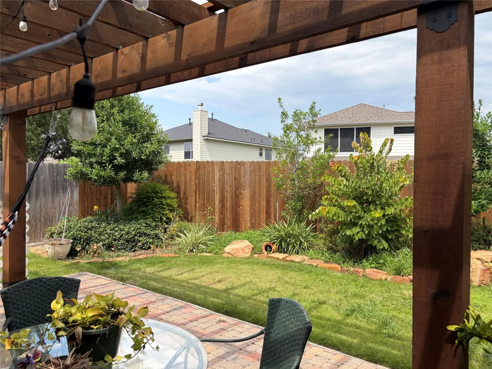 11042 Warath Oak Court Houston, TX 77065