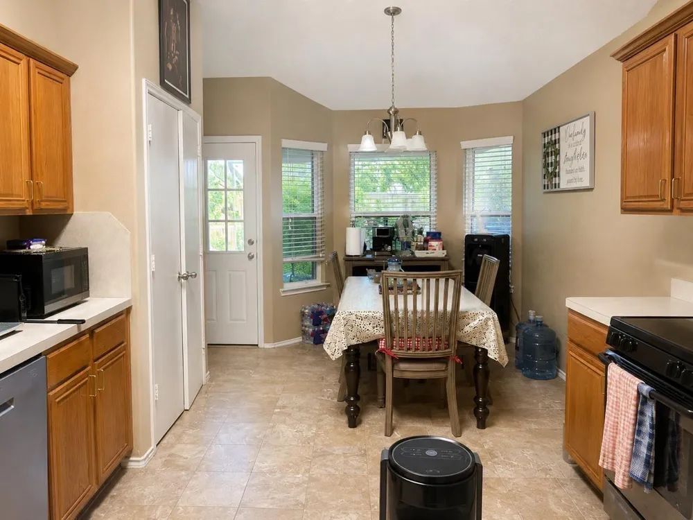 11042 Warath Oak Court Houston, TX 77065