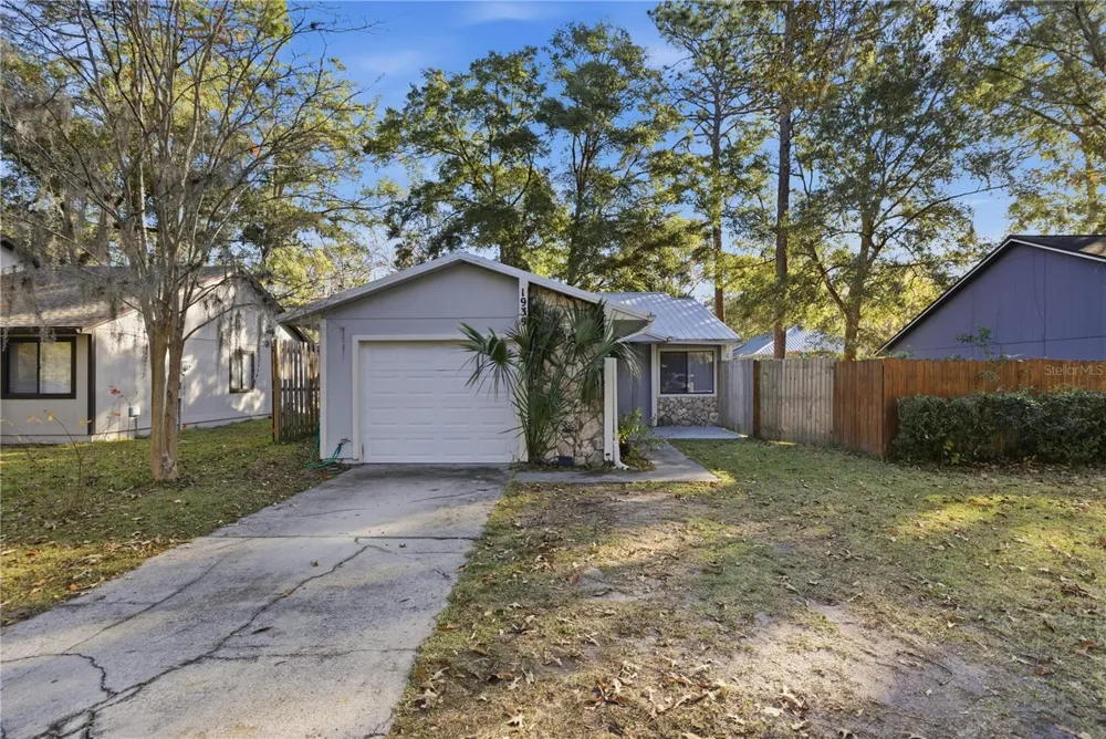 1939 SW 73RD TERRACE Gainesville, FL 32607