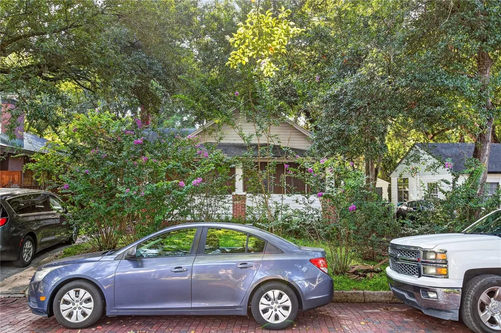 27 MILLS AVENUE Orlando, FL 32801