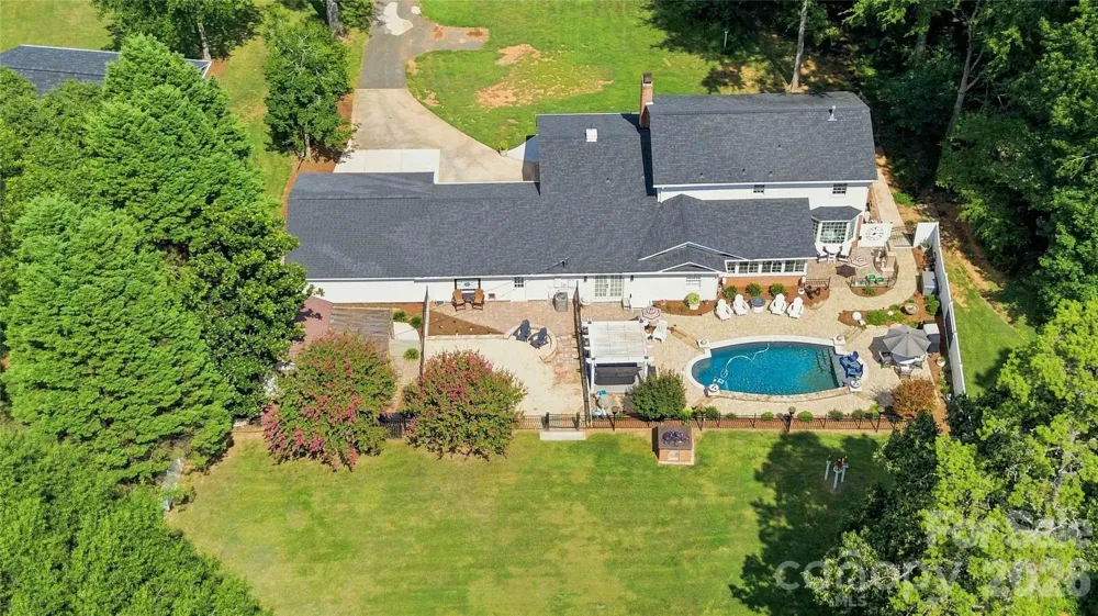 5417 Lebanon Road Mint Hill, NC 28227