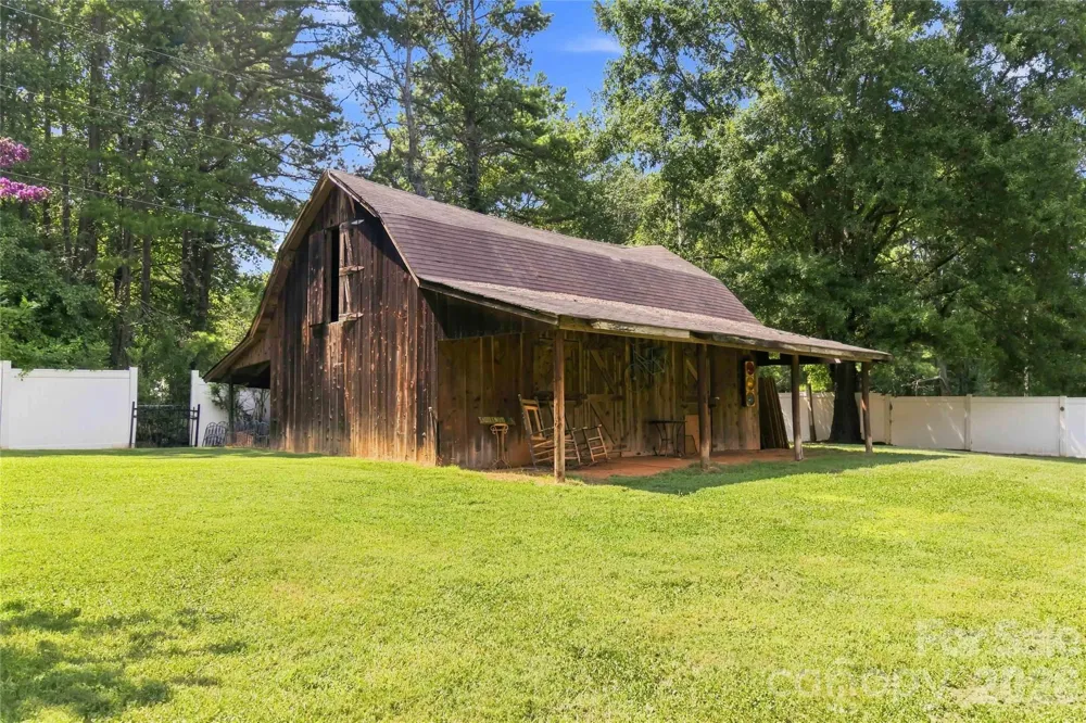5417 Lebanon Road Mint Hill, NC 28227