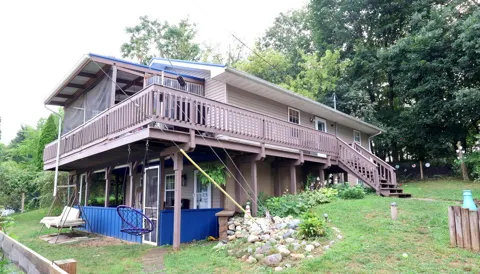 5656 Paradise Drive