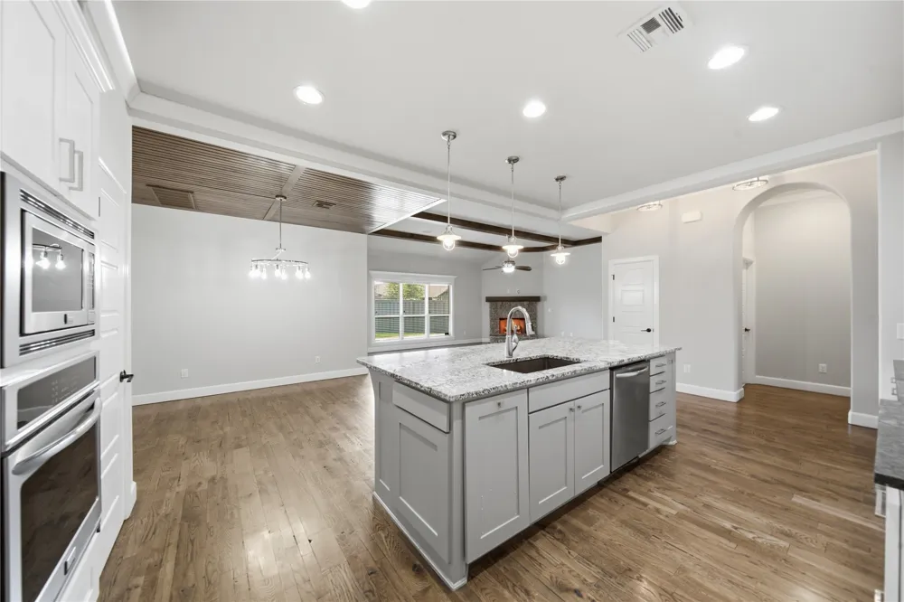 222 W 128th Place S Jenks, OK 74037