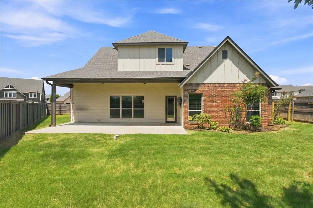 222 W 128th Place S Jenks, OK 74037