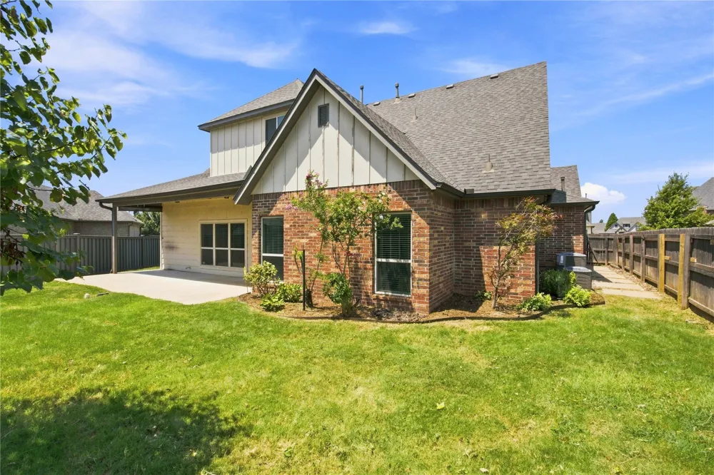 222 W 128th Place S Jenks, OK 74037