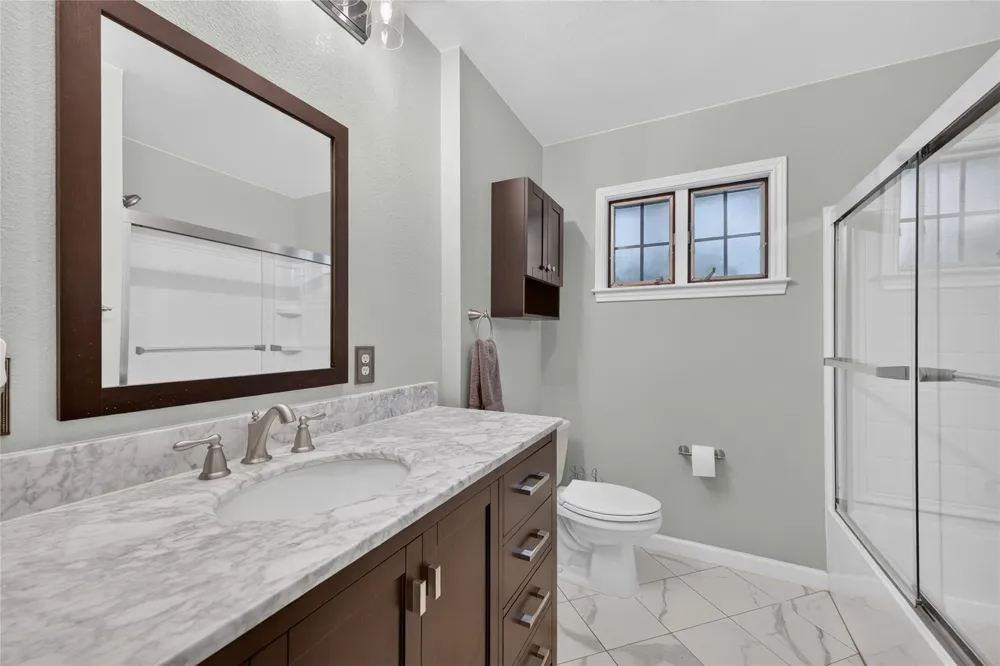 12803 Fairlane Drive Pearland, TX 77581