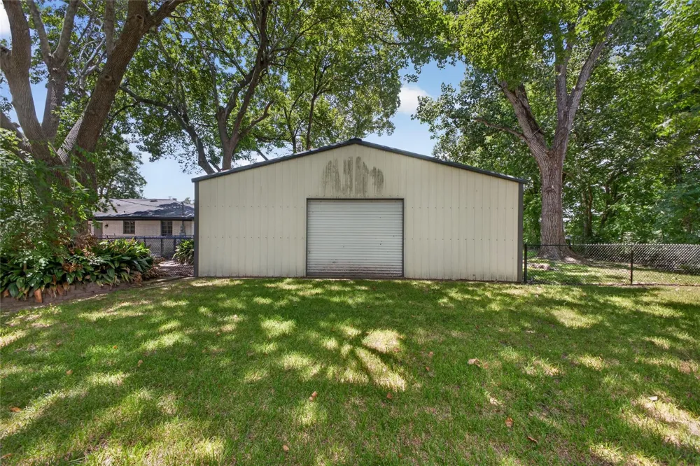 12803 Fairlane Drive Pearland, TX 77581