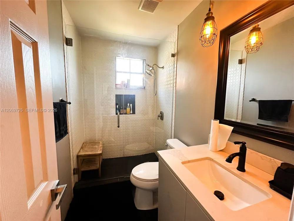1955 NW 184th Way Pembroke Pines, FL 33029