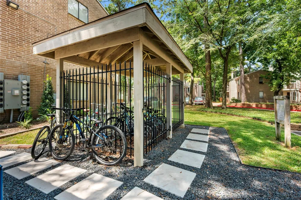 3500 Tangle Brush Drive #21 The Woodlands, TX 77381