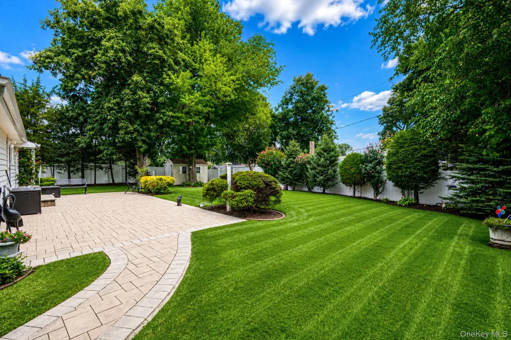 41 Apple Tree Drive Hauppauge, NY 11788