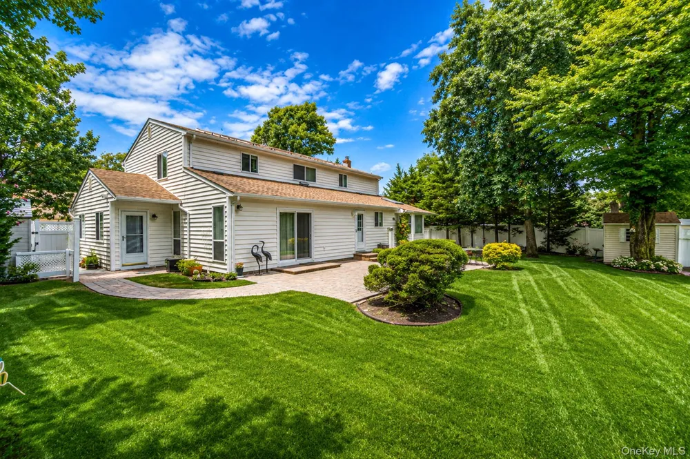 41 Apple Tree Drive Hauppauge, NY 11788