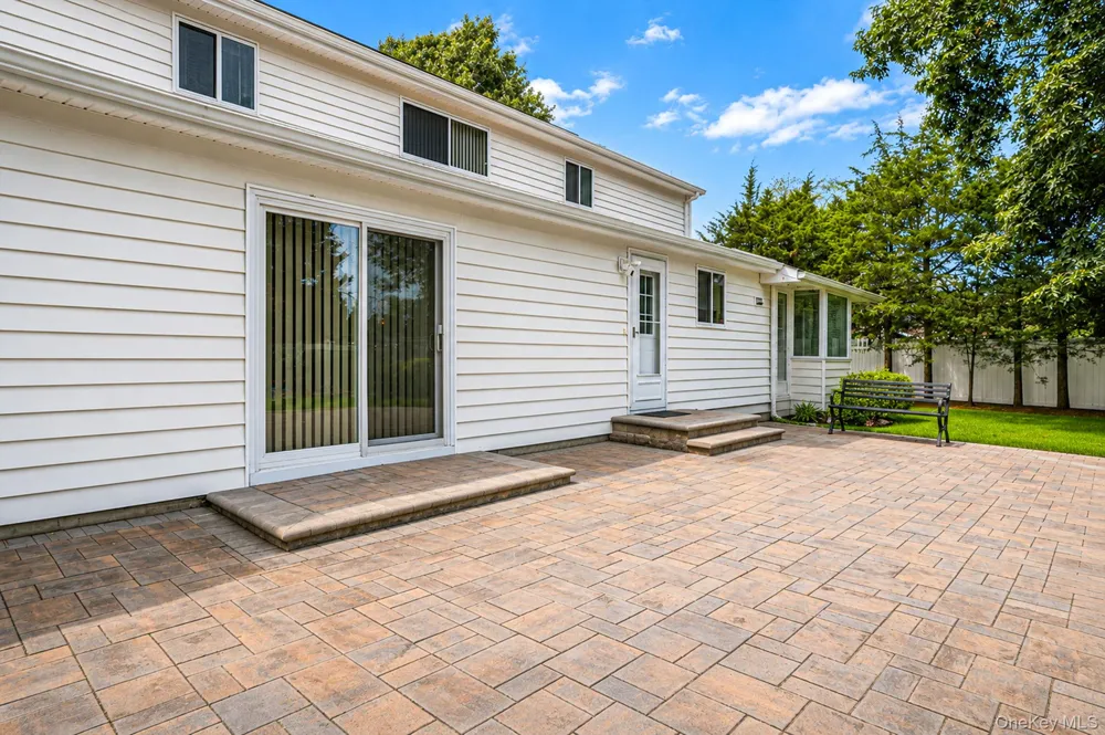 41 Apple Tree Drive Hauppauge, NY 11788