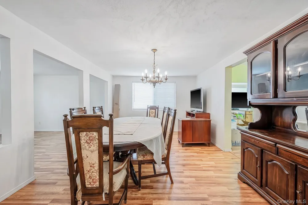 41 Apple Tree Drive Hauppauge, NY 11788