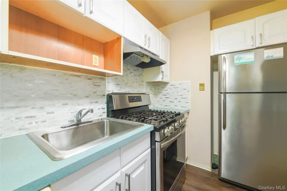 225-35 88 AVENUE #42-9 Queens Village, NY 11427