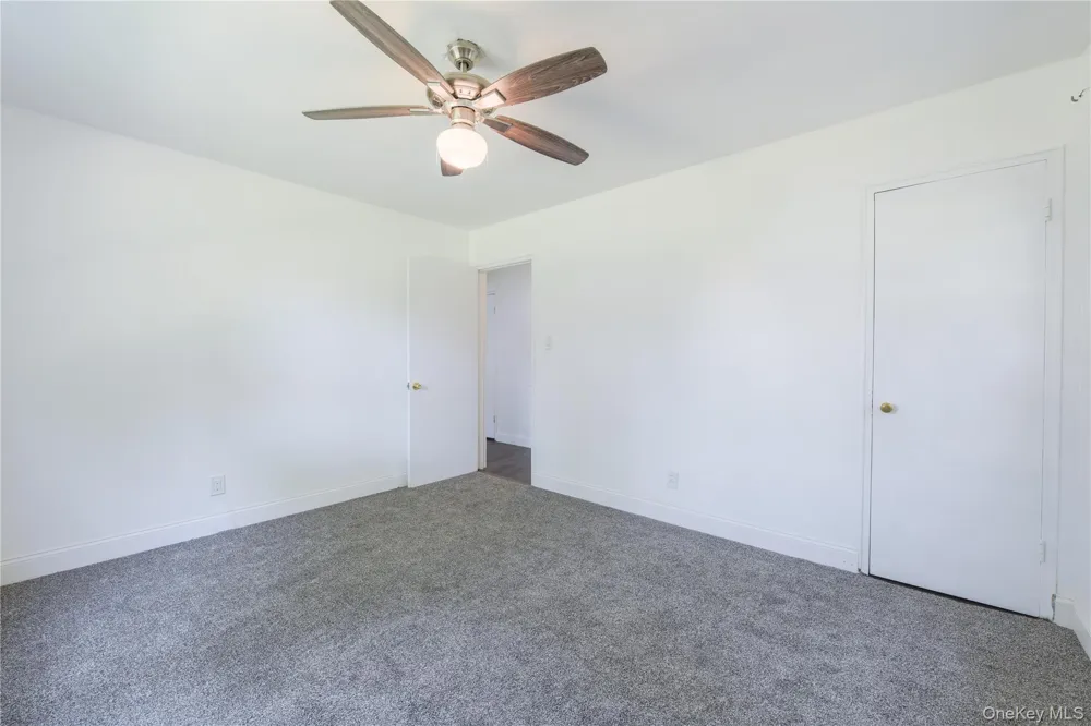 225-35 88 AVENUE #42-9 Queens Village, NY 11427