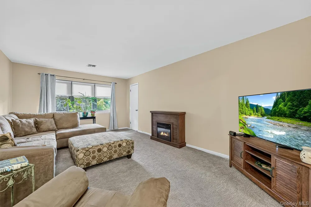 38 Milford Lane #5D Suffern, NY 10901