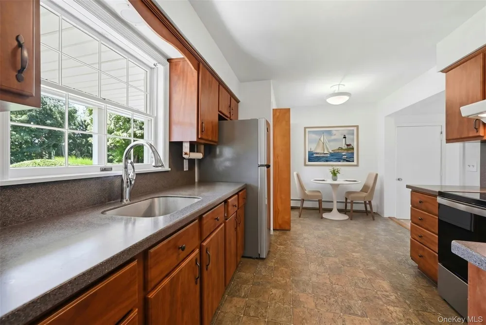 395 Uhl Lane Orient, NY 11957