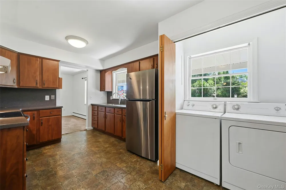 395 Uhl Lane Orient, NY 11957