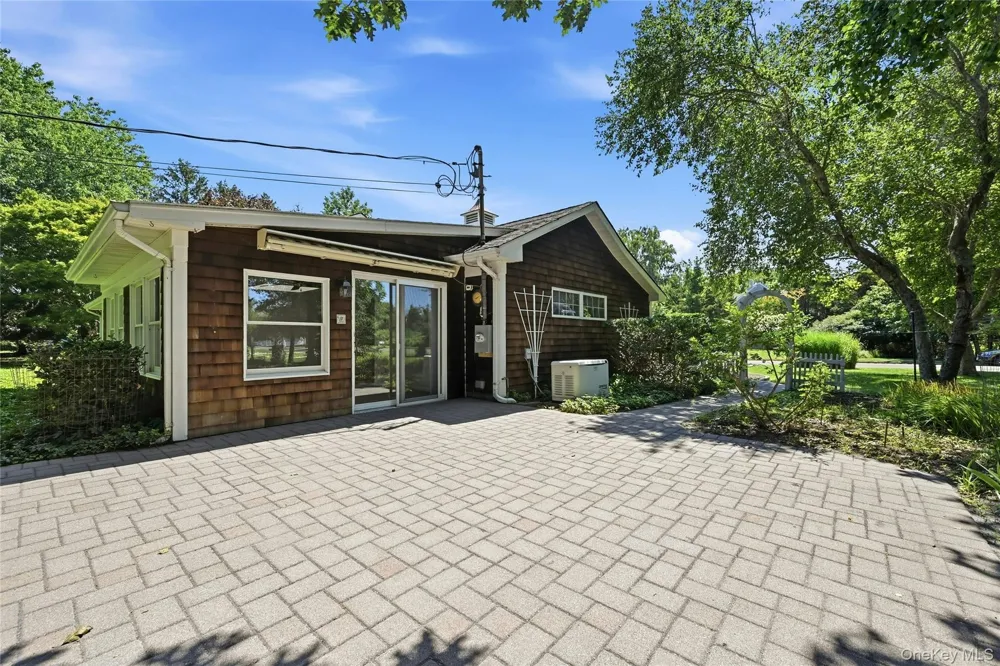 395 Uhl Lane Orient, NY 11957