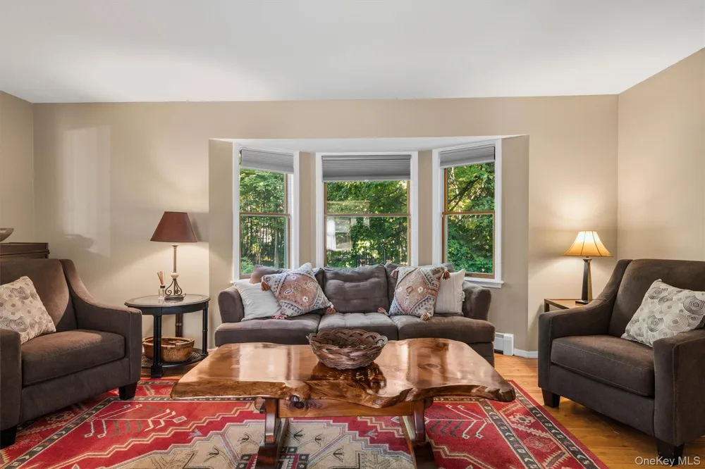 80 Susan Lane Circleville, NY 10919