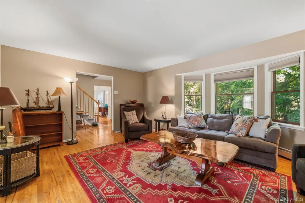 80 Susan Lane Circleville, NY 10919