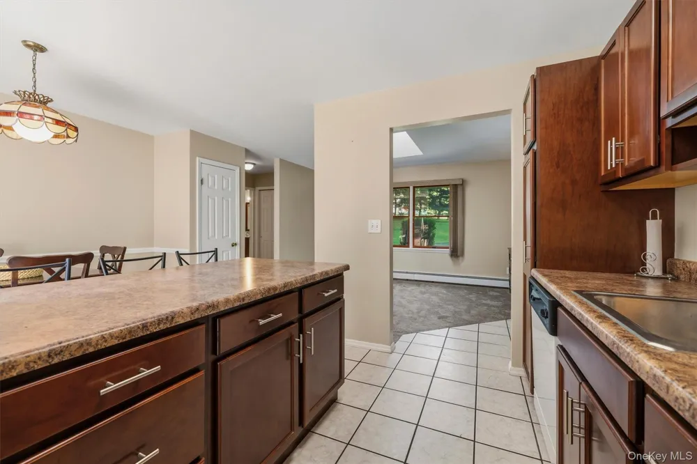 80 Susan Lane Circleville, NY 10919