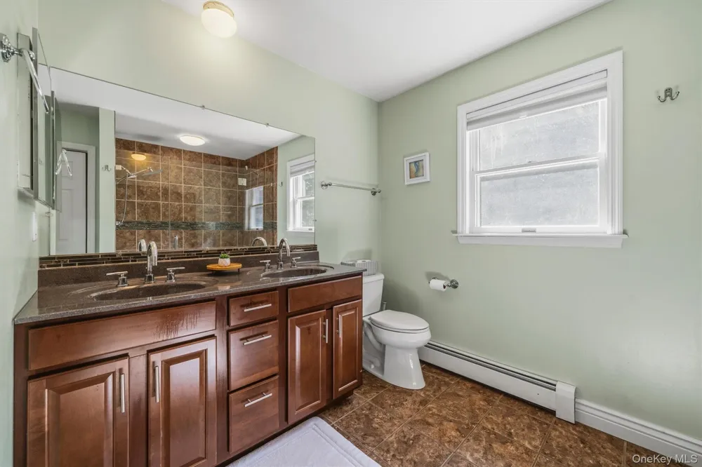 80 Susan Lane Circleville, NY 10919