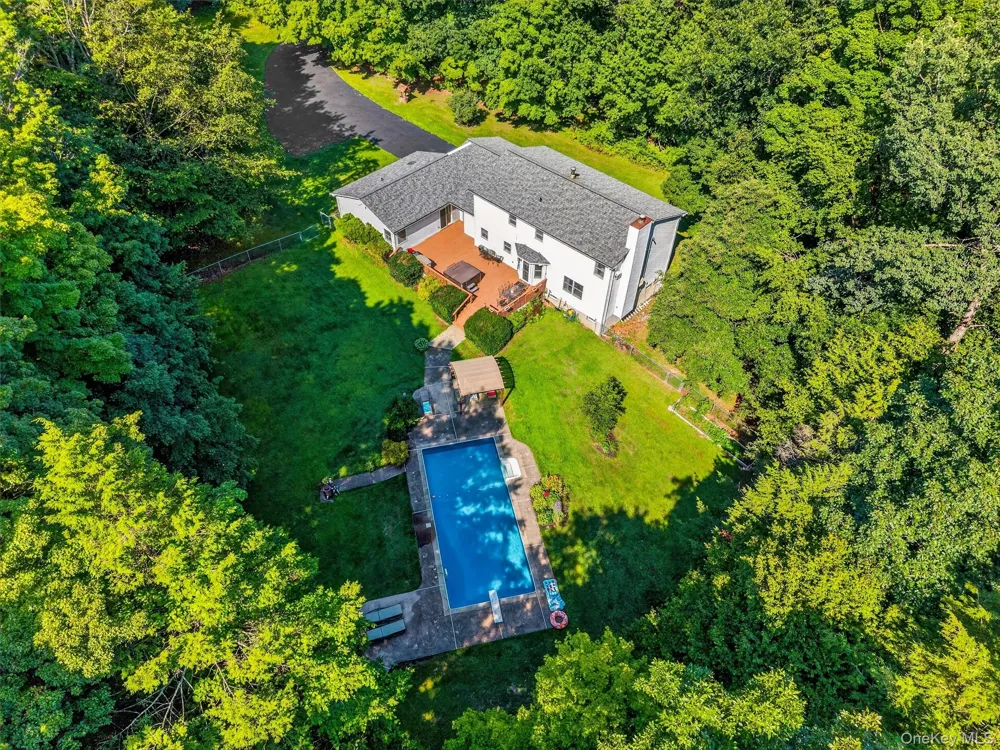 80 Susan Lane Circleville, NY 10919
