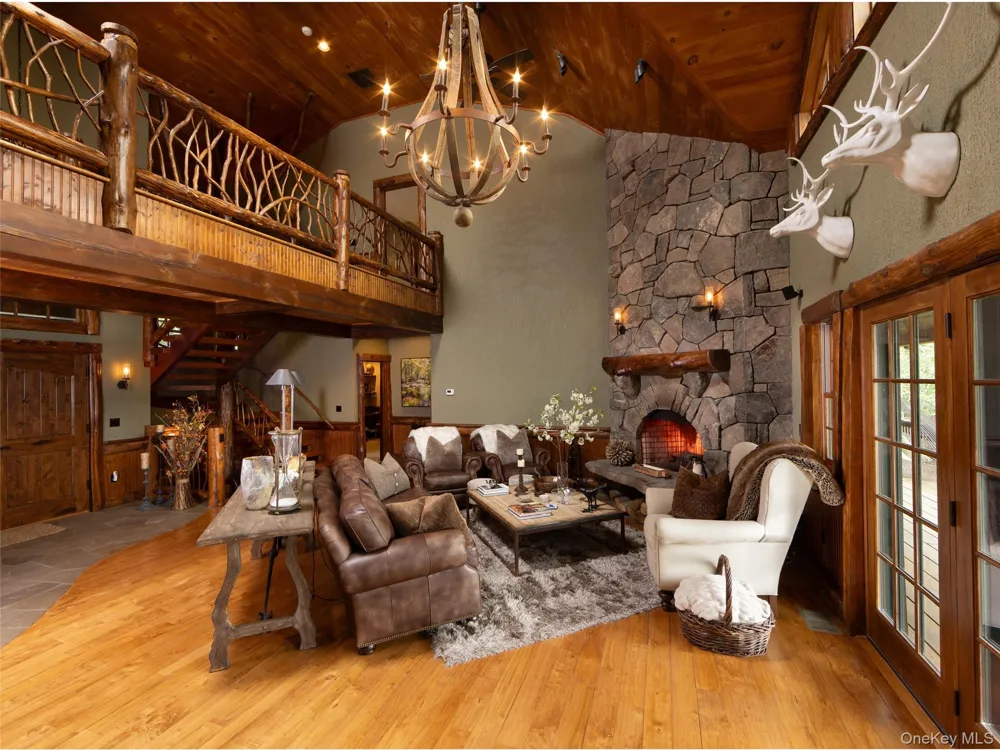 60 Top Ridge Trail White Lake, NY 12786