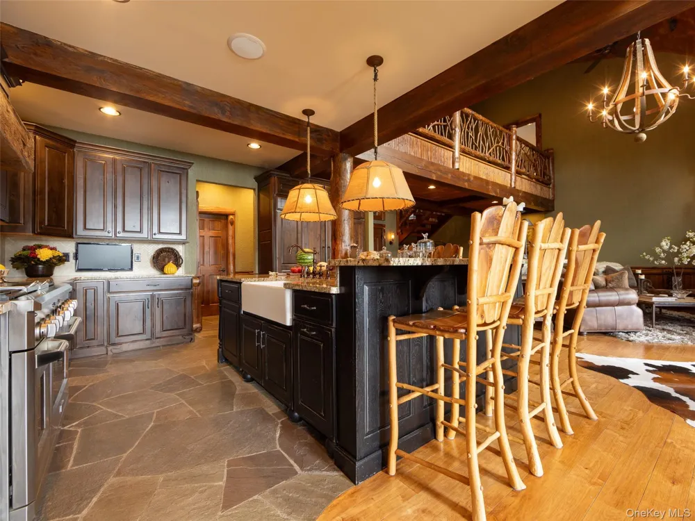 60 Top Ridge Trail White Lake, NY 12786