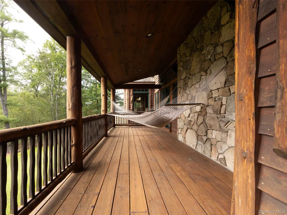 60 Top Ridge Trail White Lake, NY 12786